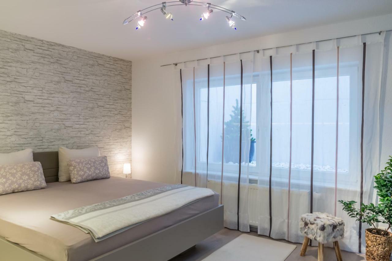 Ruhiges Und Zentral Gelegenes Apartment Rosenfeld Luaran gambar